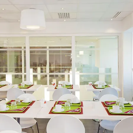 Aparthotel Residhome La Defense Nanterre