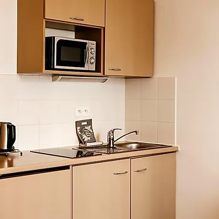 Residhome La Defense Aparthotel Nanterre