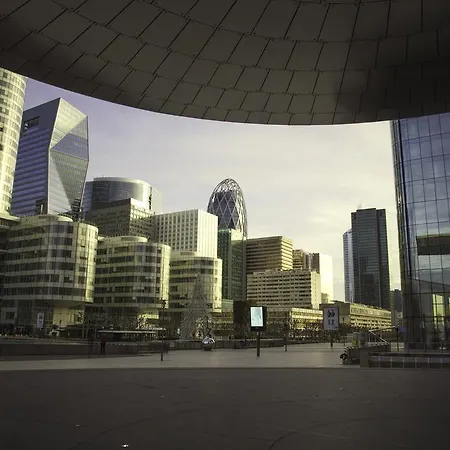 Residhome La Defense 3*